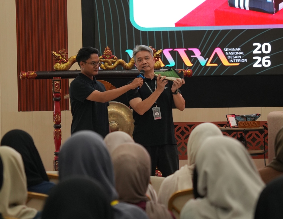 Featured image for “Lem Rajawali Perkuat Dukungan Industri Kreatif di Seminar Nasional VASTRA 2026”